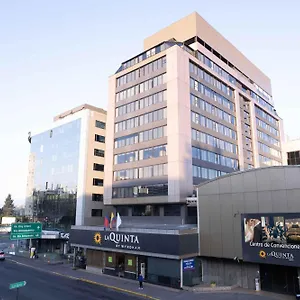 https://la-quinta-by-wyndham-quito.hotelsquito.com