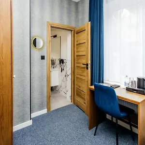 https://elegant-hostel-apartments.poznan-hotels.com