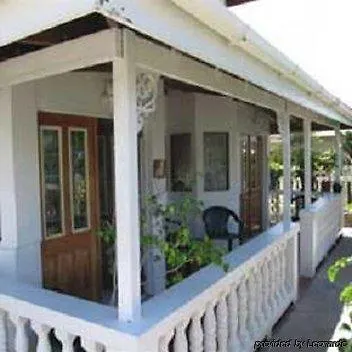 Tropical Breeze Vacation Home And Apartments Gros Islet Guest house