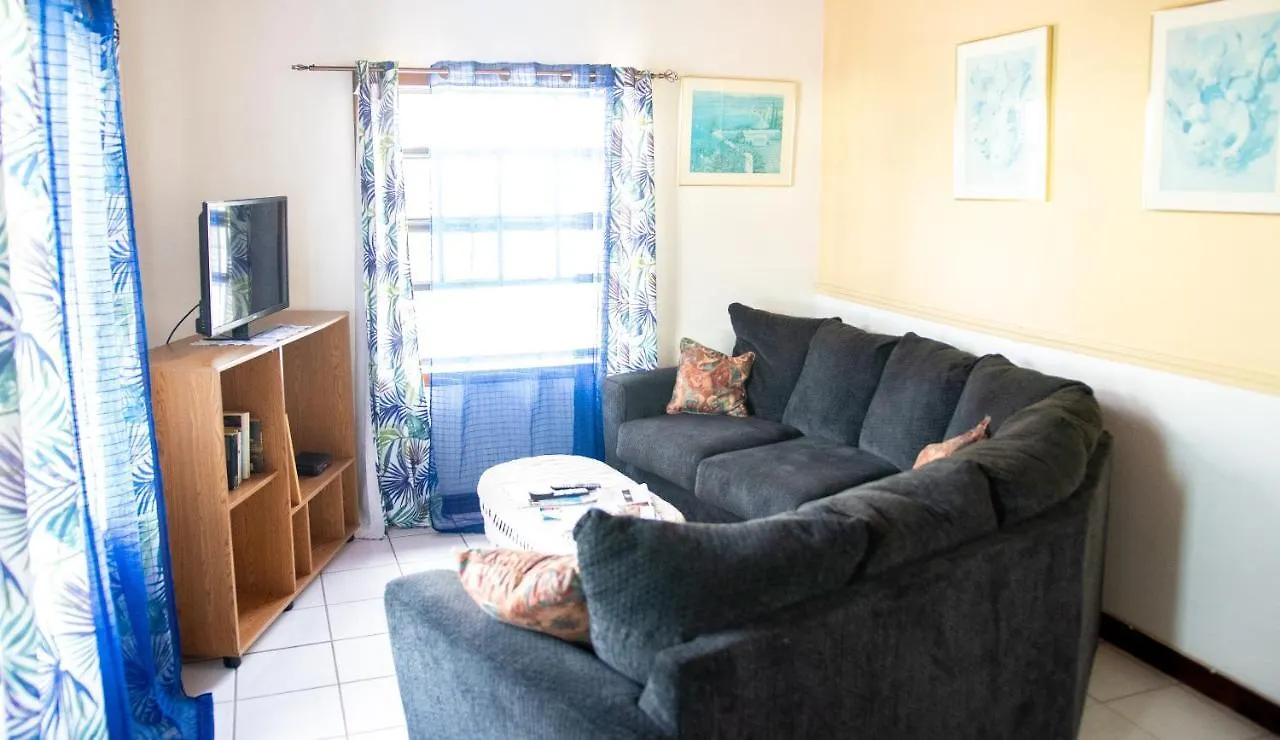 Guest house Tropical Breeze Vacation Home And Apartments Gros Islet