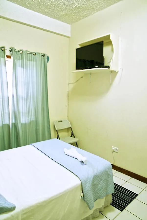 Tropical Breeze Vacation Home And Apartments Gros Islet Guest house