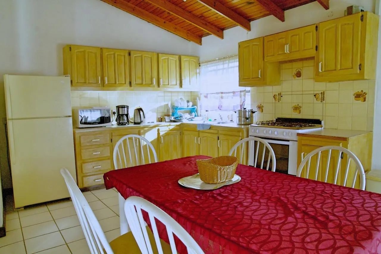 Tropical Breeze Vacation Home And Apartments Gros Islet Guest house